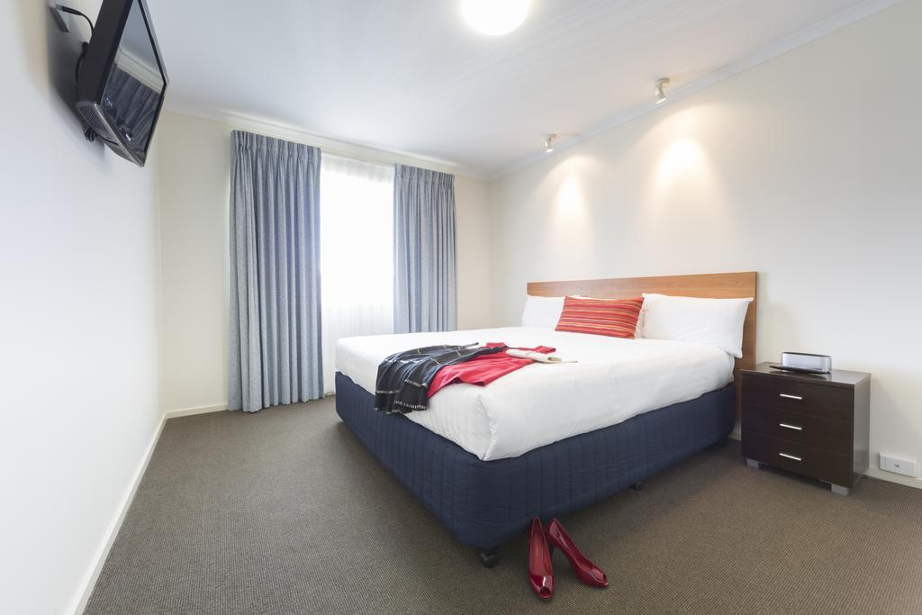 พรีเมียร์ โฮเต็ลแอนด์อพาร์ตเมนต์ Hotel แคนเบอร์รา ภายนอก รูปภาพ