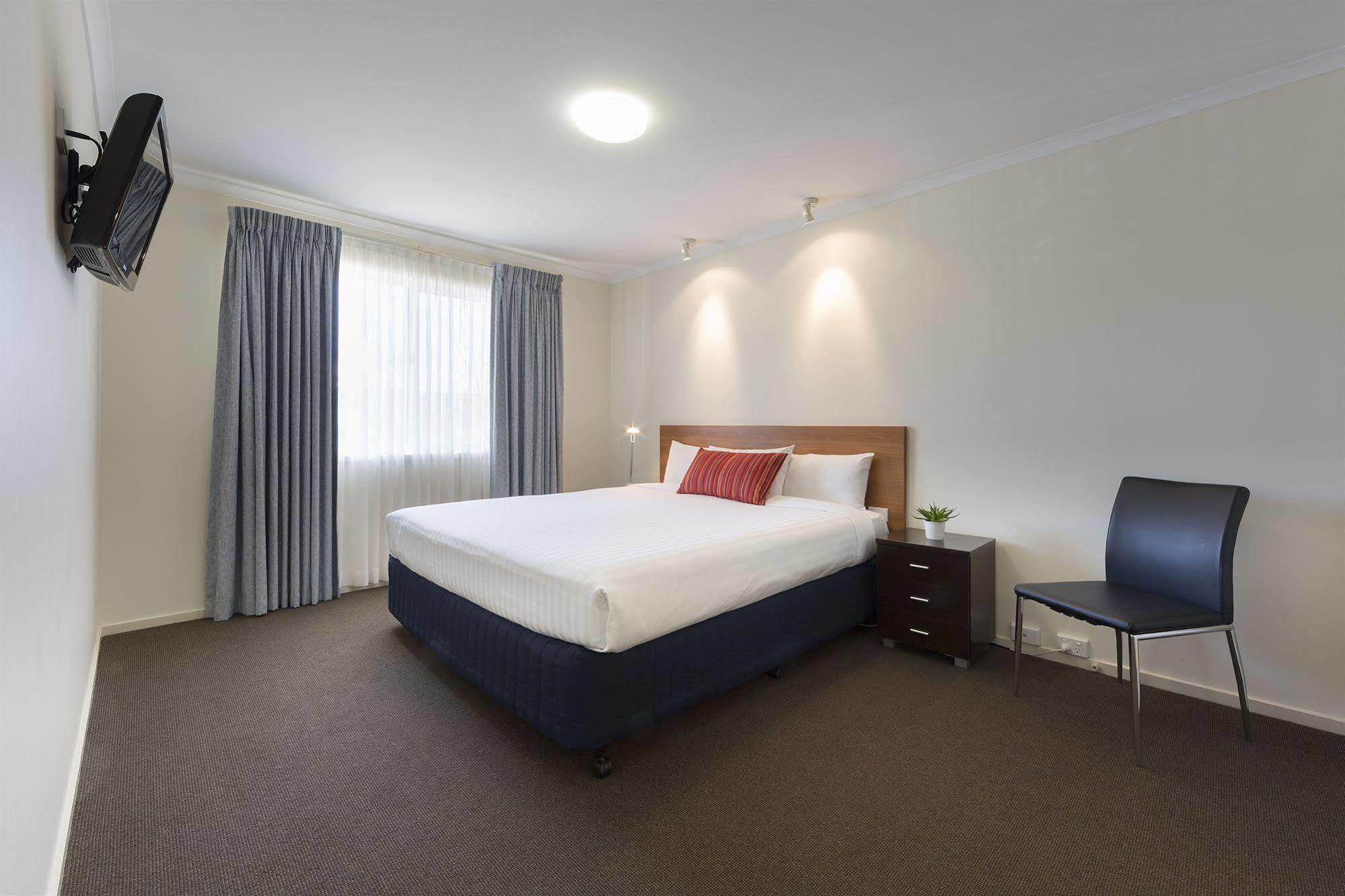 พรีเมียร์ โฮเต็ลแอนด์อพาร์ตเมนต์ Hotel แคนเบอร์รา ภายนอก รูปภาพ