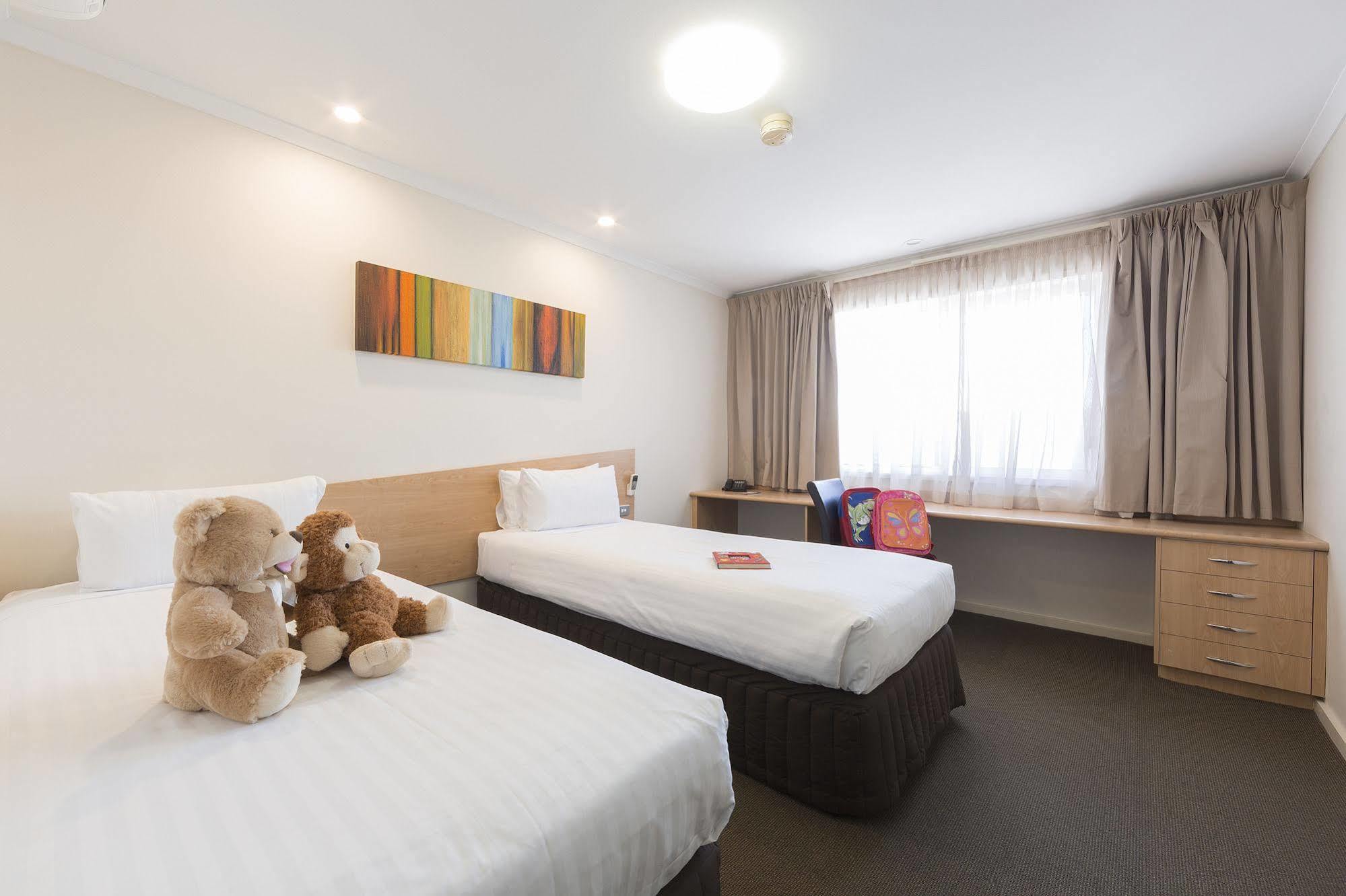 พรีเมียร์ โฮเต็ลแอนด์อพาร์ตเมนต์ Hotel แคนเบอร์รา ภายนอก รูปภาพ